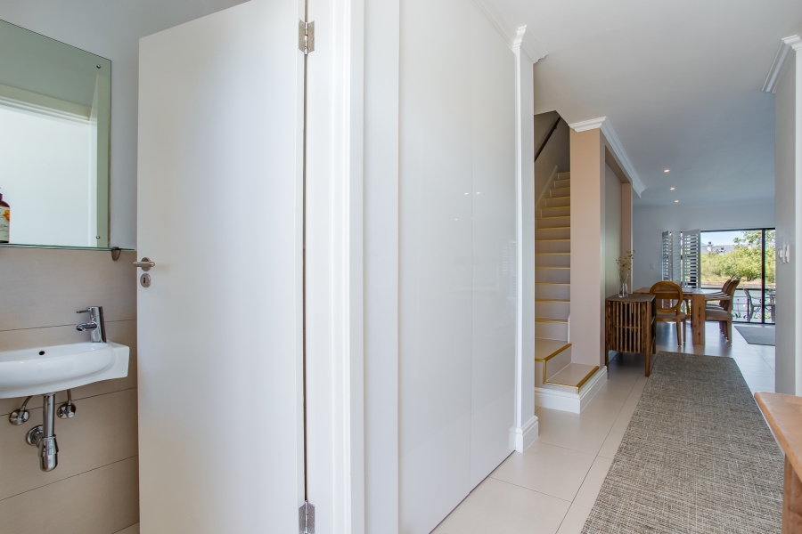 To Let 3 Bedroom Property for Rent in Pearl Valley at Val de Vie Western Cape